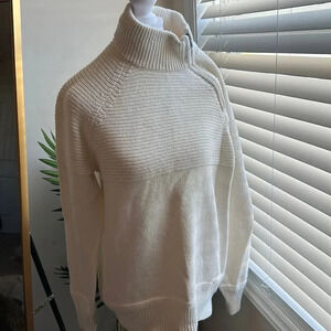 H&M Sweater size Large